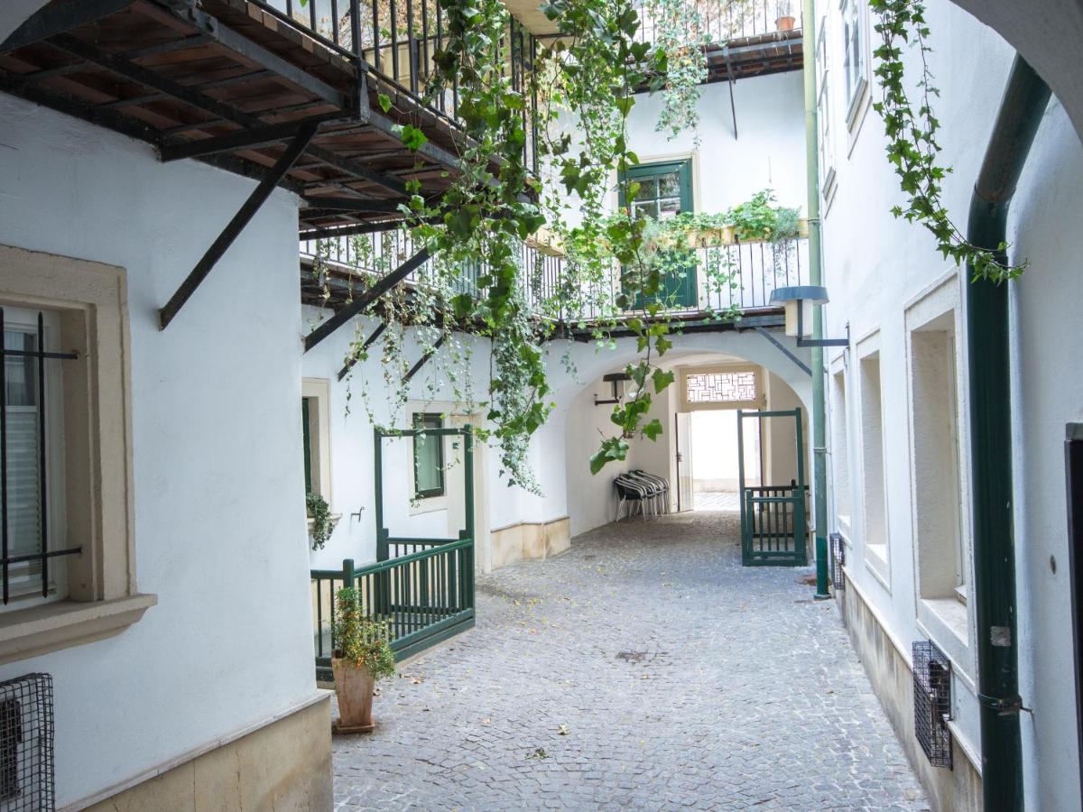 Vienna Hideaways - Nikolai Homes Экстерьер фото